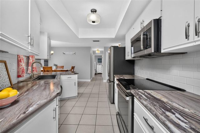 255 MARK TWAIN LANE, Rotonda West, FL 33947