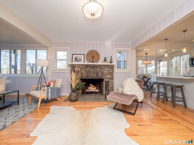 15 Lookout Drive, Ridgefield, CT 06877