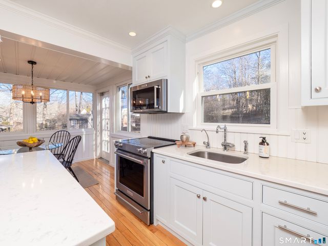 15 Lookout Drive, Ridgefield, CT 06877