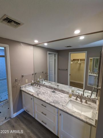 6244 N 30TH Place, Phoenix, AZ 85016