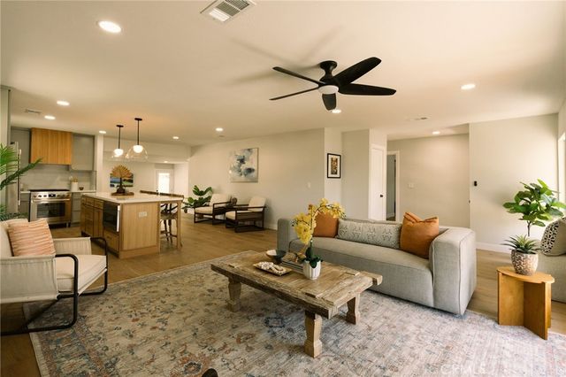 2050 Josie Avenue, Long Beach, CA 90815