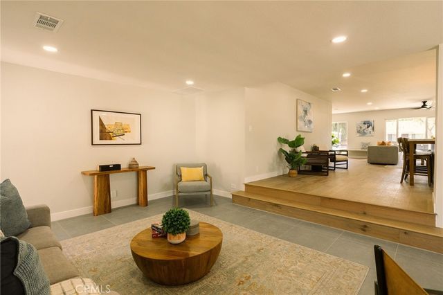 2050 Josie Avenue, Long Beach, CA 90815