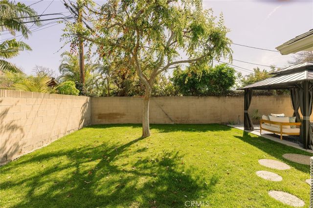 2050 Josie Avenue, Long Beach, CA 90815