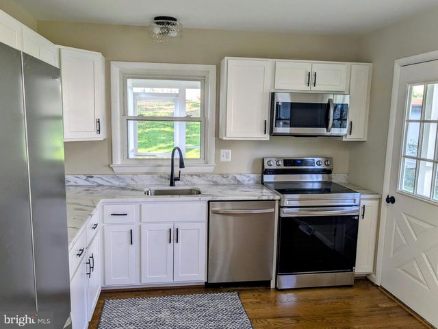 4707 MANGUM RD, College Park, MD 20740