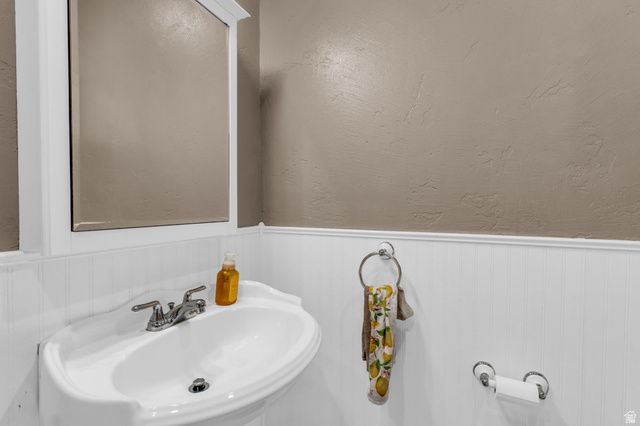 2016 N NUTTALL DR, Lehi, UT 84043