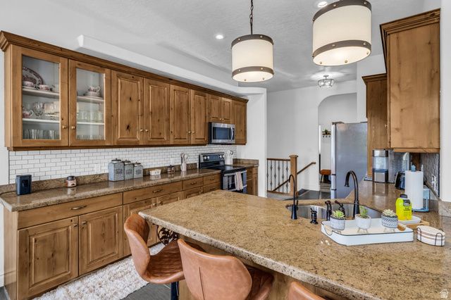 2016 N NUTTALL DR, Lehi, UT 84043