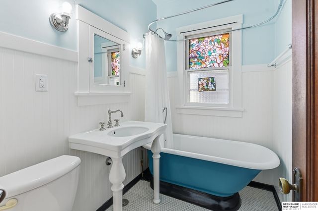 6528 Florence Boulevard, Omaha, NE 68112