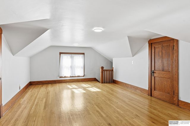 6528 Florence Boulevard, Omaha, NE 68112