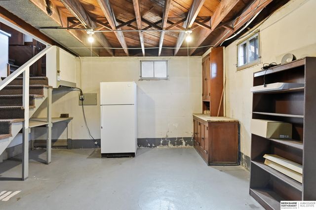 6528 Florence Boulevard, Omaha, NE 68112