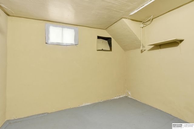 6528 Florence Boulevard, Omaha, NE 68112