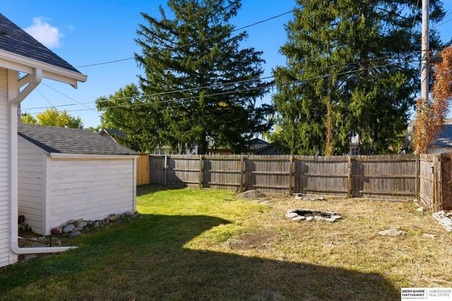 6528 Florence Boulevard, Omaha, NE 68112