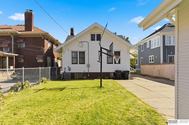 6528 Florence Boulevard, Omaha, NE 68112