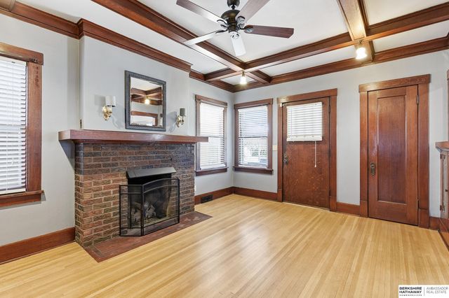 6528 Florence Boulevard, Omaha, NE 68112