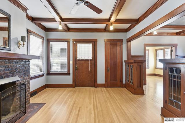 6528 Florence Boulevard, Omaha, NE 68112