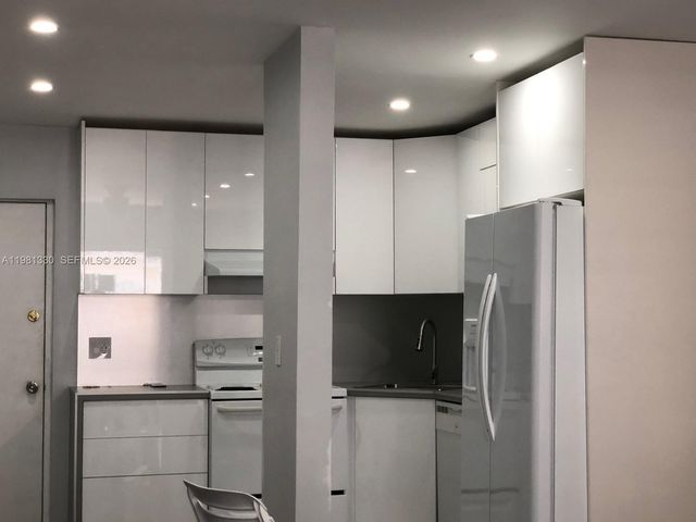 3642 NE 171st St 203, North Miami Beach, FL 33160