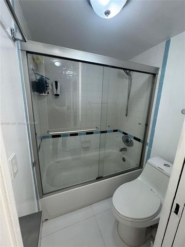 3642 NE 171st St 203, North Miami Beach, FL 33160