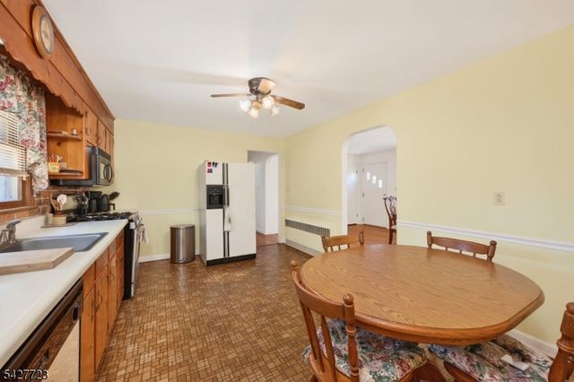 126 Jay Pl, Middlesex Boro, NJ 08846