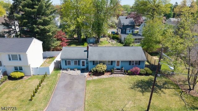 126 Jay Pl, Middlesex Boro, NJ 08846