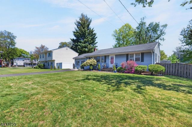 126 Jay Pl, Middlesex Boro, NJ 08846