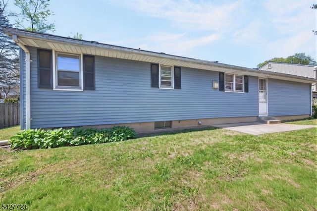 126 Jay Pl, Middlesex Boro, NJ 08846