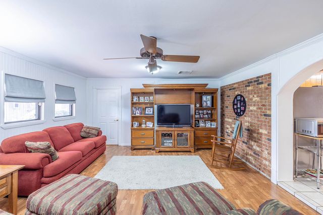 211 Ziegler Avenue, Houma, LA 70360