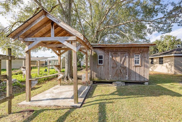 211 Ziegler Avenue, Houma, LA 70360