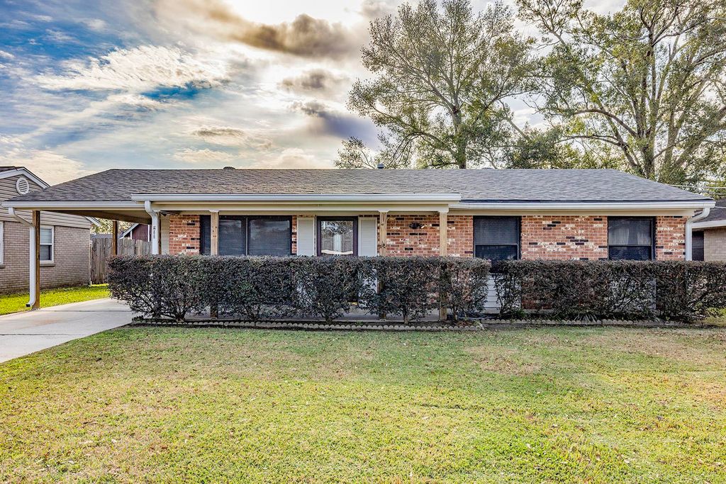 211 Ziegler Avenue, Houma, LA 70360