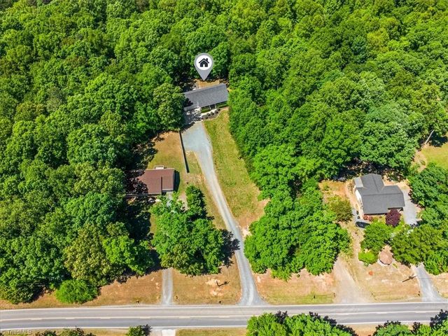 1056 Iron Mountain Road, Asheboro, NC 27205