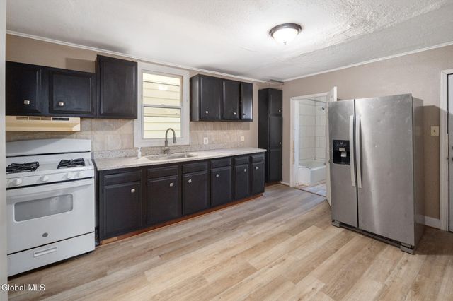 12 Congress Street, Cohoes, NY 12047