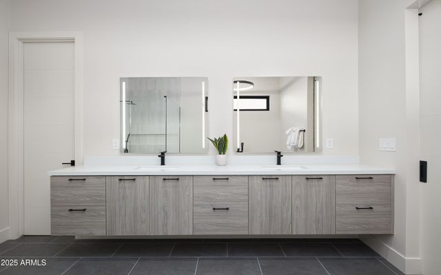 13697 N 88th Place, Scottsdale, AZ 85260