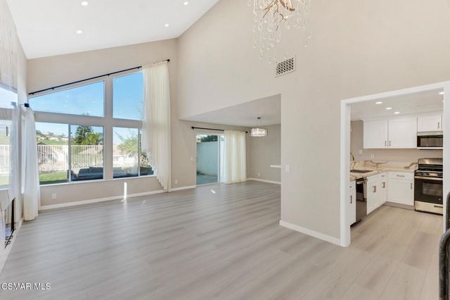 24739 Via Madera, Calabasas, CA 91302