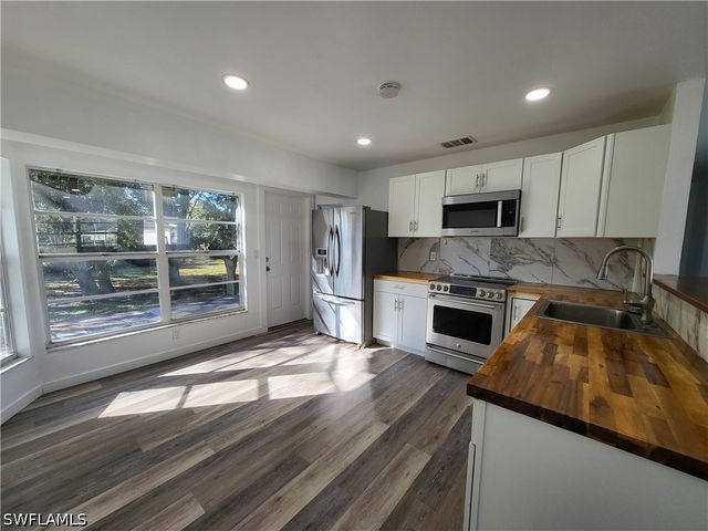 6143 Hester AVE, Fort Myers, FL 33905