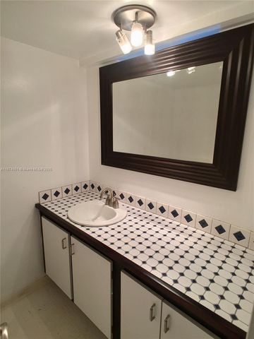 1025 Alton Rd 507, Miami Beach, FL 33139