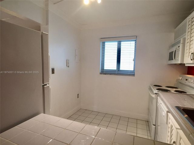 1025 Alton Rd 507, Miami Beach, FL 33139