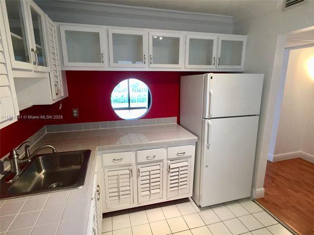 1025 Alton Rd 507, Miami Beach, FL 33139