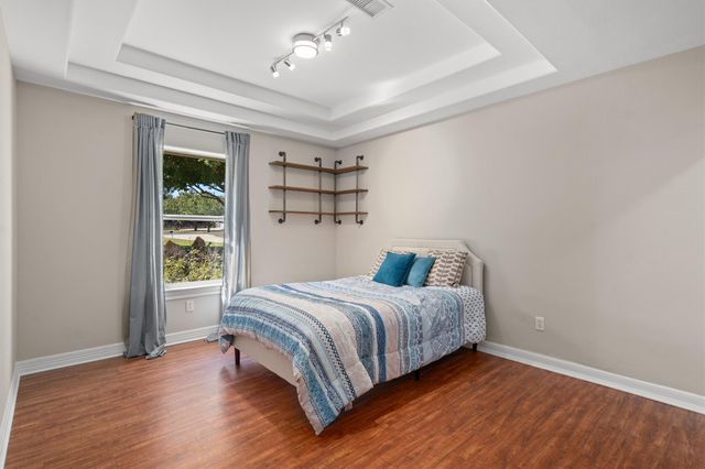 201 Four T Ranch RD, Georgetown, TX 78633