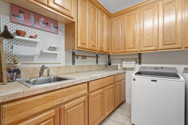 201 Four T Ranch RD, Georgetown, TX 78633