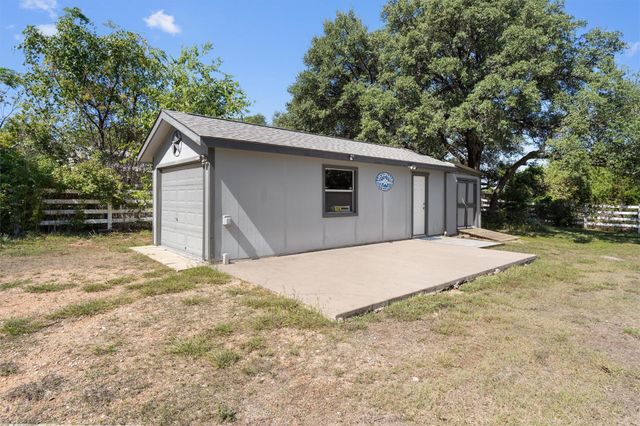 201 Four T Ranch RD, Georgetown, TX 78633