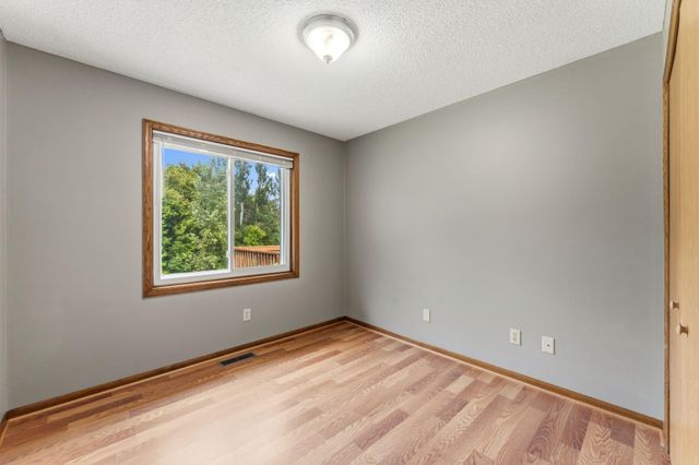 9610 Lakeside Trail, Champlin, MN 55316