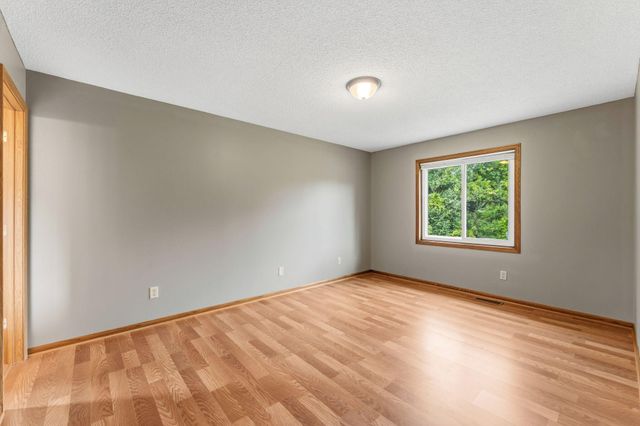 9610 Lakeside Trail, Champlin, MN 55316