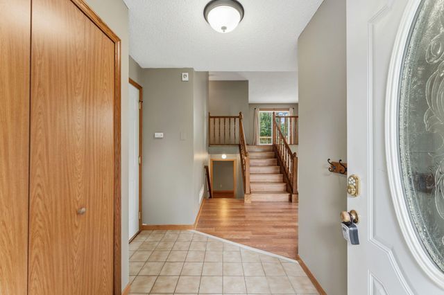 9610 Lakeside Trail, Champlin, MN 55316