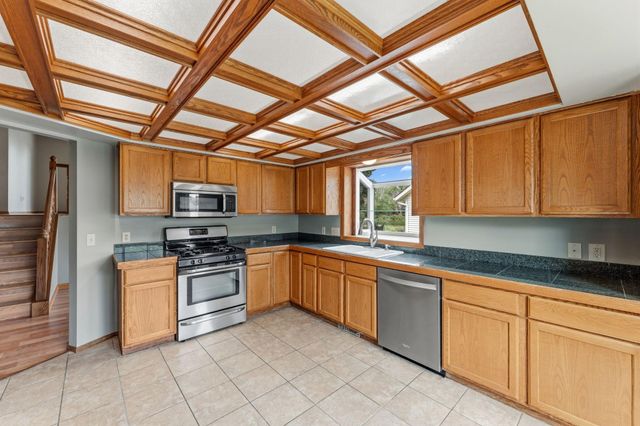 9610 Lakeside Trail, Champlin, MN 55316