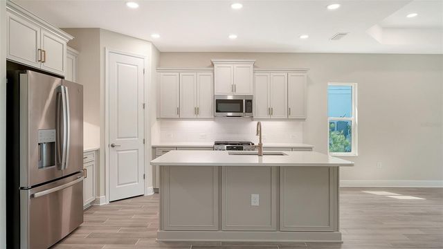 2569 DASHEEN PLACE, Sarasota, FL 34240