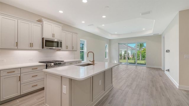 2569 DASHEEN PLACE, Sarasota, FL 34240
