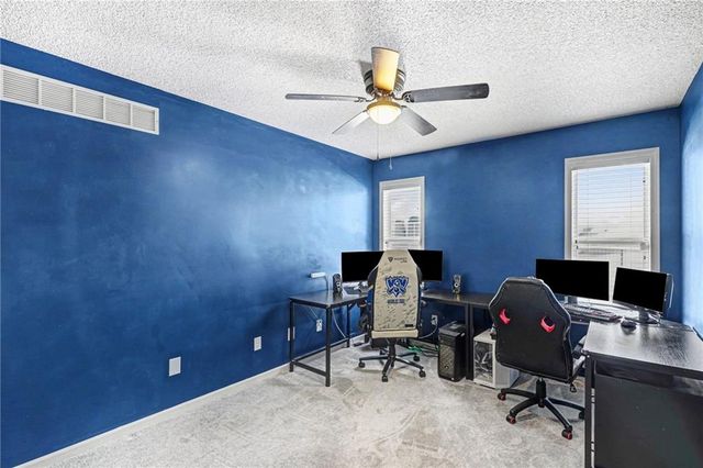 532 SE Asheville Drive, Lee's Summit, MO 64063