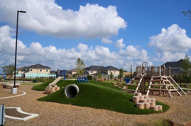 9650 Akashi Run Drive, Cypress, TX 77433