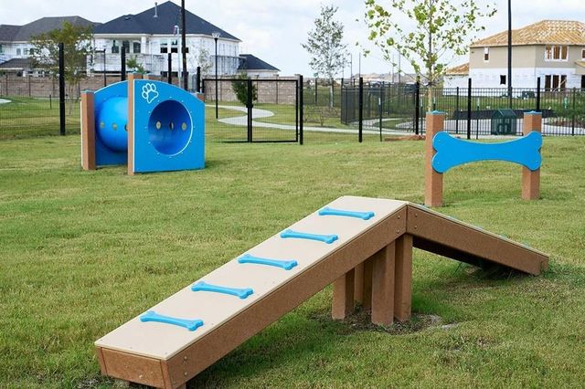 9650 Akashi Run Drive, Cypress, TX 77433