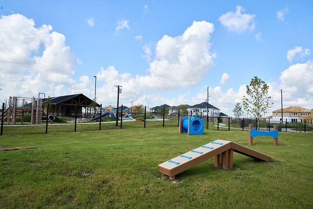 9650 Akashi Run Drive, Cypress, TX 77433