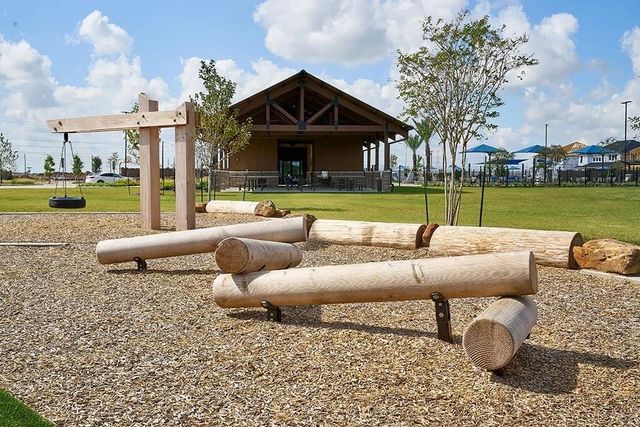 9650 Akashi Run Drive, Cypress, TX 77433