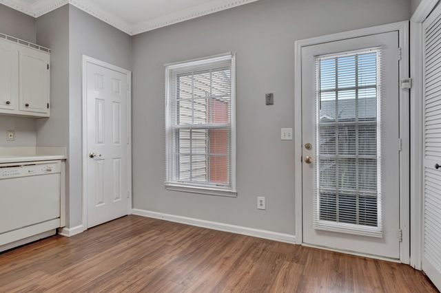 321 Lakebrink Dr, Nashville, TN 37214